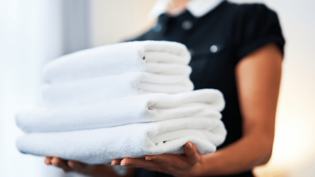 premium 5 star hotel white hand towels